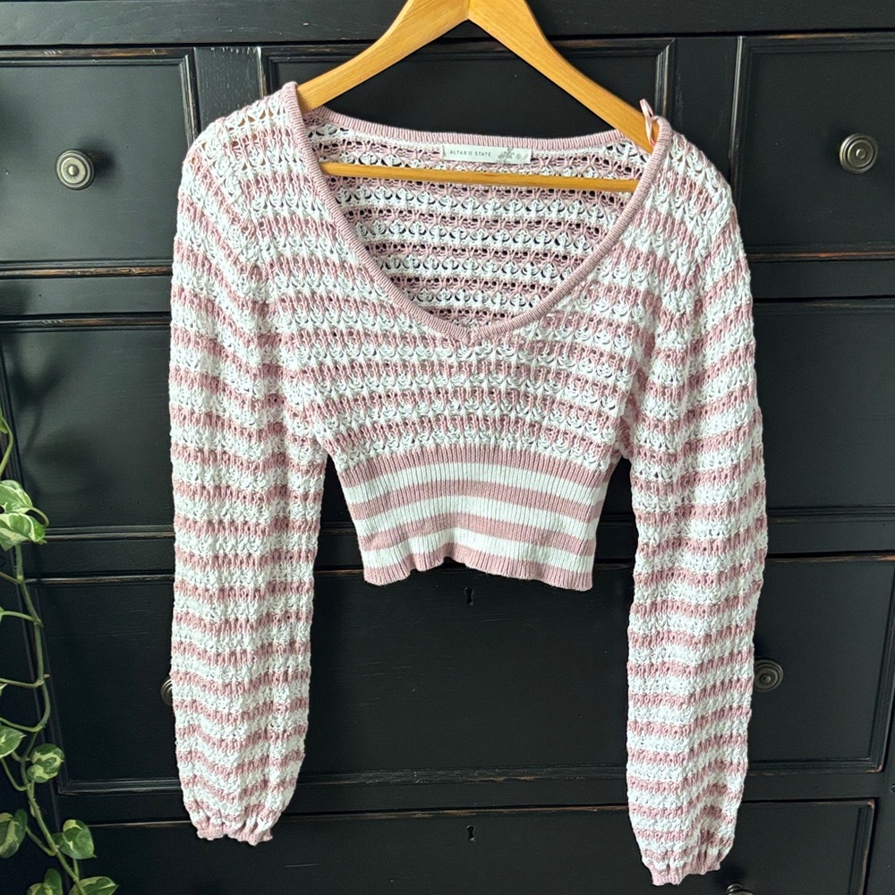 Altar’d State Women’s Size S Cropped Knit Sweater with Dusty Pink/White Stripes